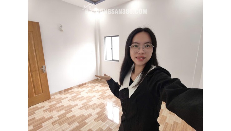 Nhà 3 tầng BTCT ngay Kênh Tân Hoá Tân Phú chỉ 5Đ lớn